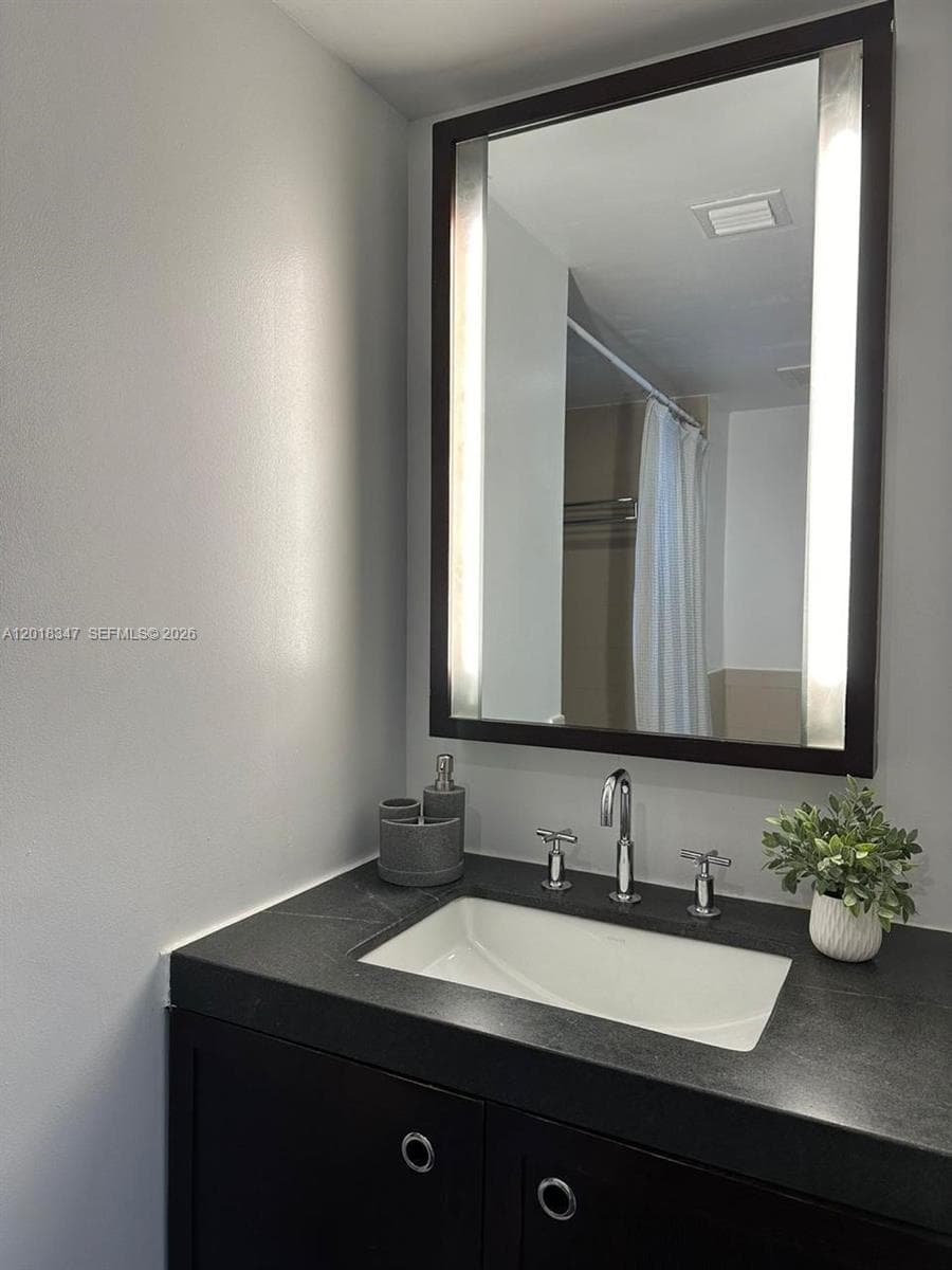 17315 Collins Ave # 2006, Sunny Isles Beach FL 33160 — 32