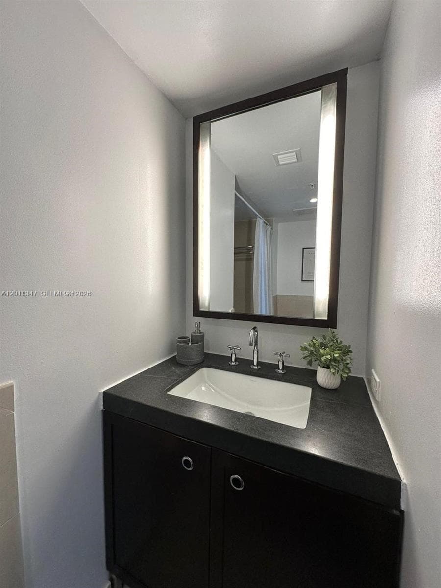 17315 Collins Ave # 2006, Sunny Isles Beach FL 33160 — 31