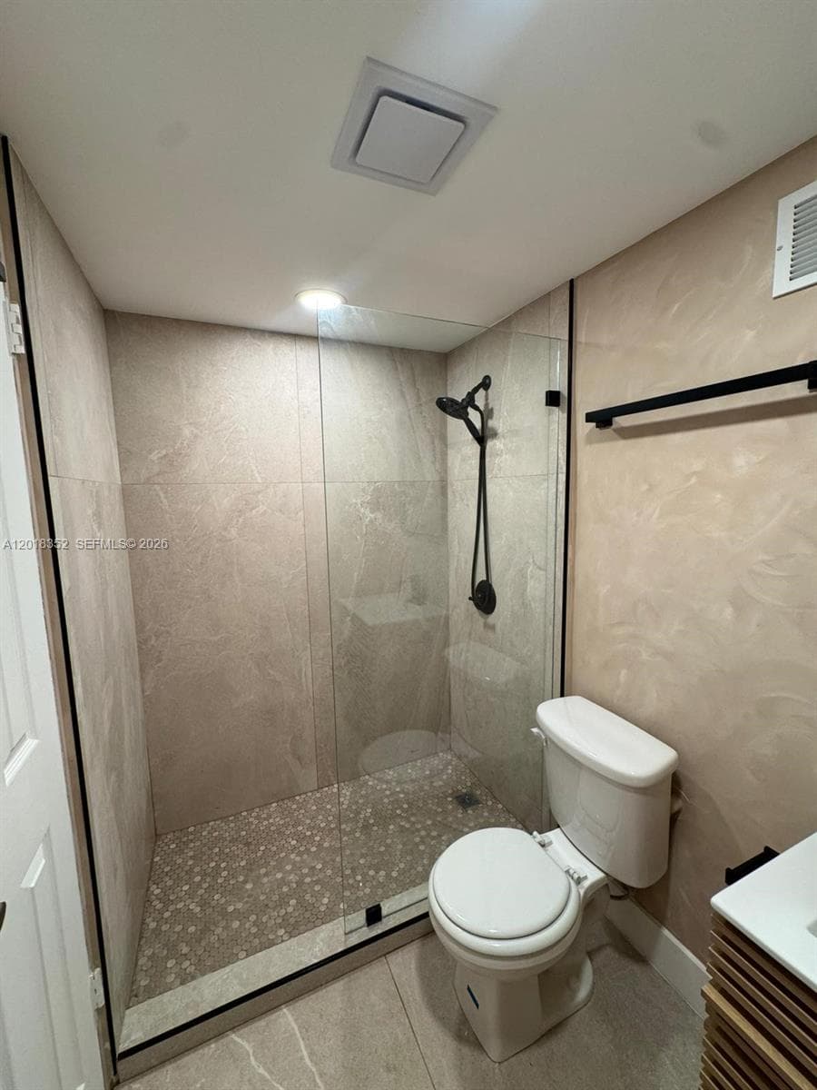 1200 West Ave # 611, Miami Beach FL 33139 — 8