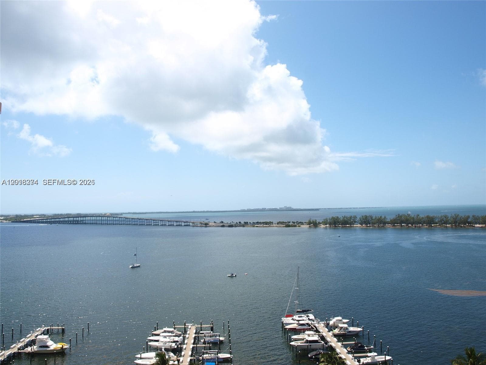 1901 Brickell Ave Slip # 40, Miami FL 33129 — 1
