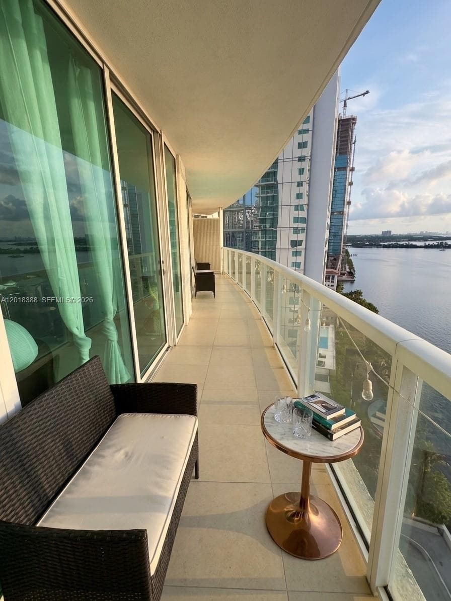 665 NE 25th St # 1404, Miami FL 33137 — 4