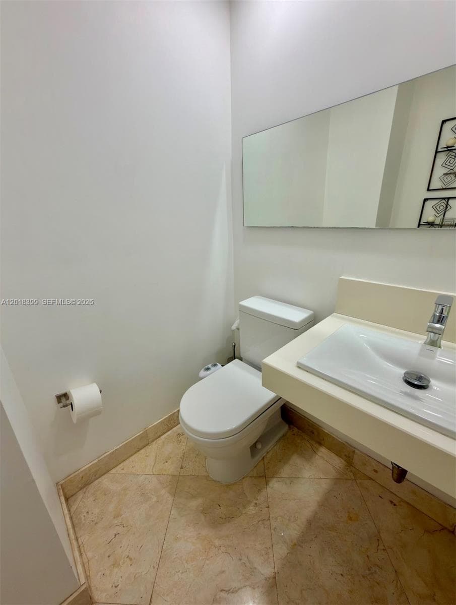 3330 NE 190th St # 1610, Aventura FL 33180 — 27