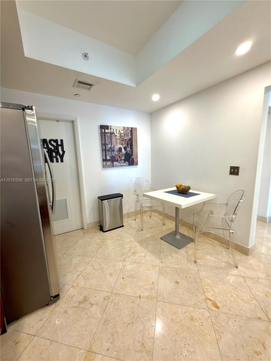 3330 NE 190th St # 1610, Aventura FL 33180 — 12