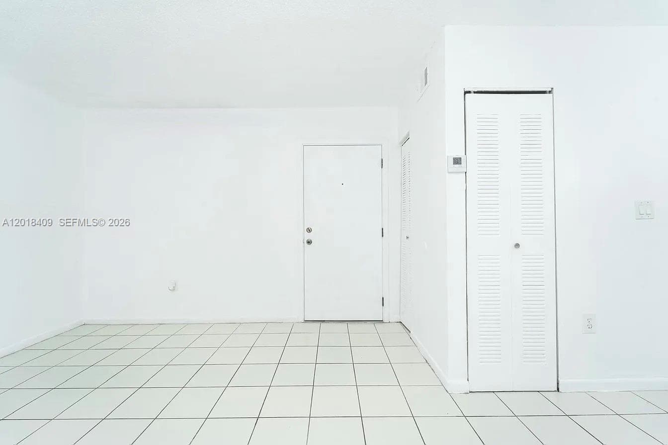 576 NW 114th Ave # 203, Sweetwater FL 33172 — 3