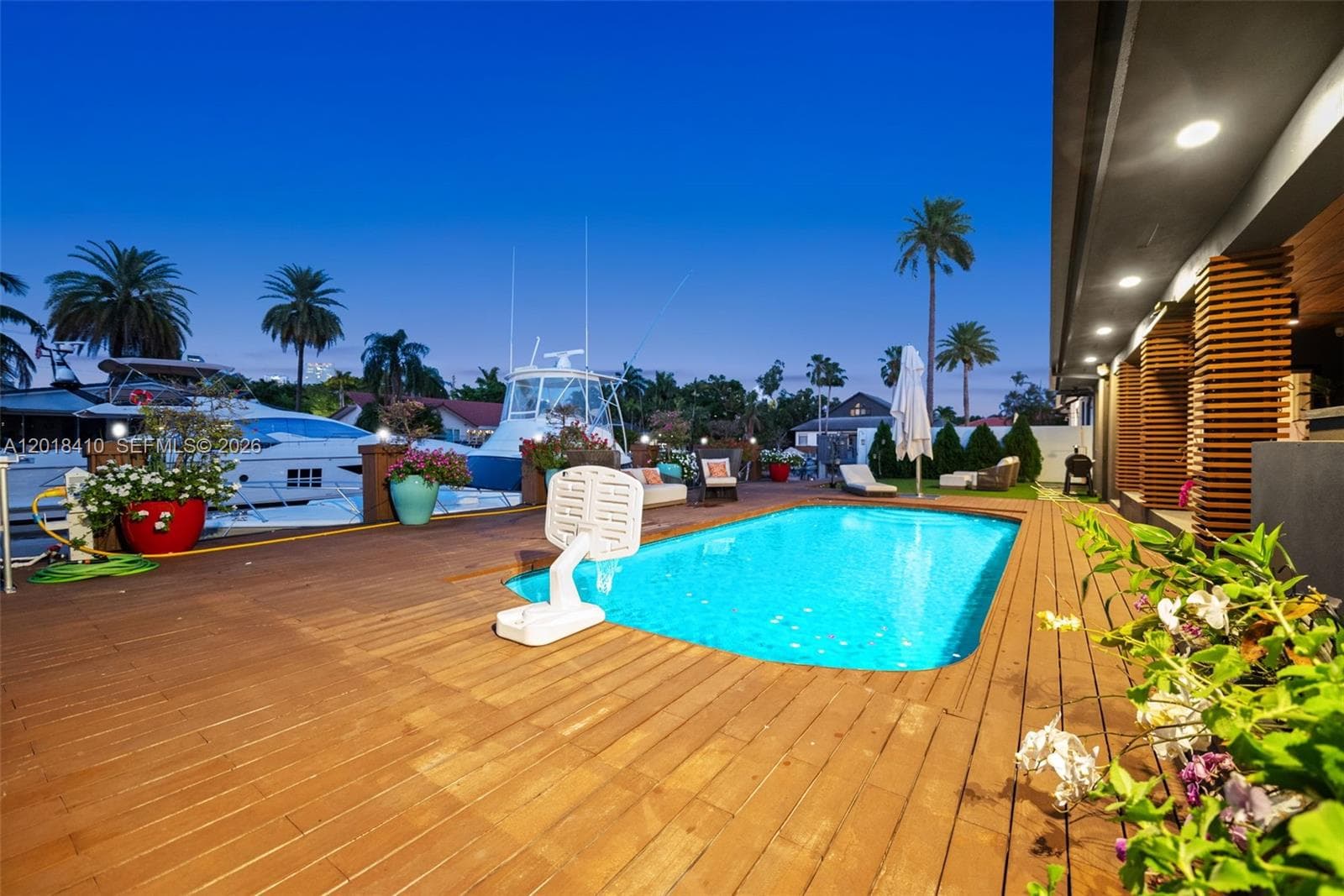 16431 NE 34th Ave, North Miami Beach FL 33160 — 40