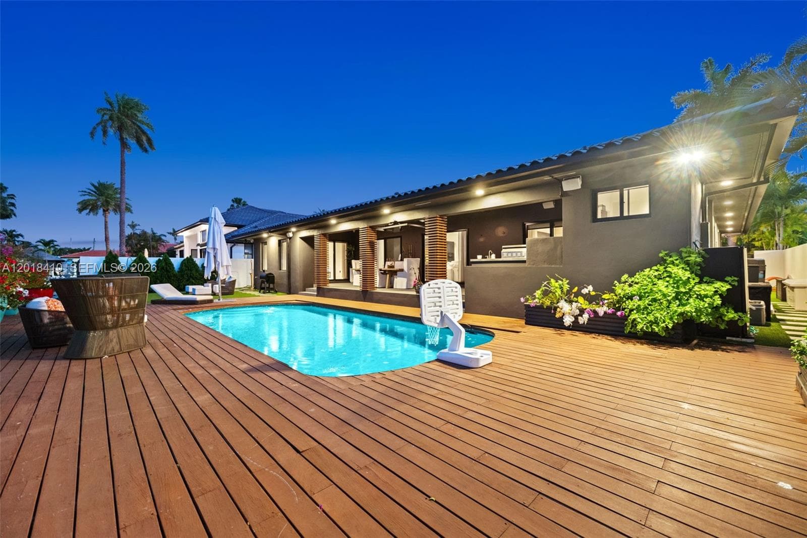 16431 NE 34th Ave, North Miami Beach FL 33160 — 39