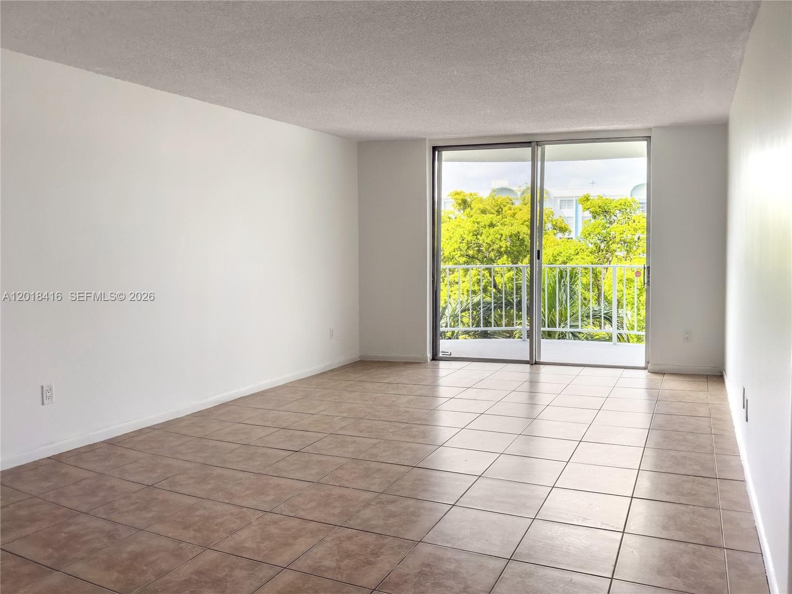 496 NW 165th St Rd # 410, Miami FL 33169 — 1