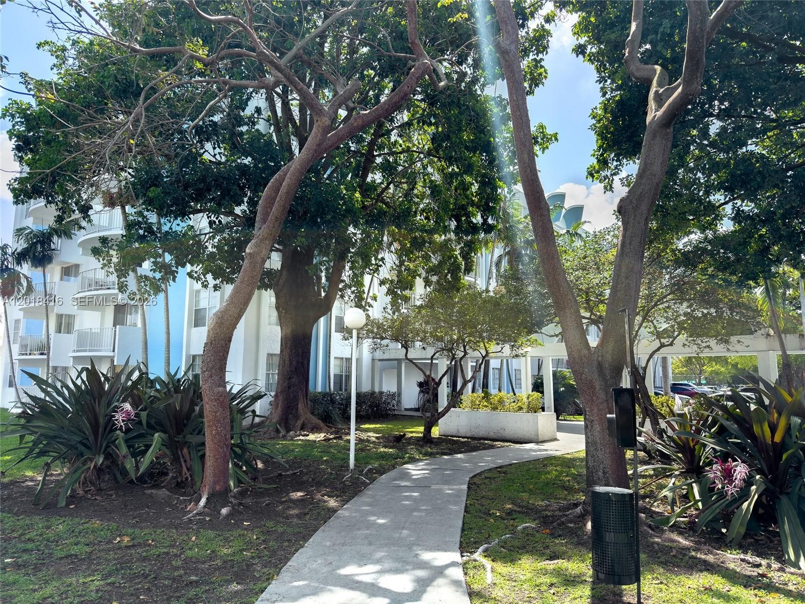 496 NW 165th St Rd # 410, Miami FL 33169 — 14