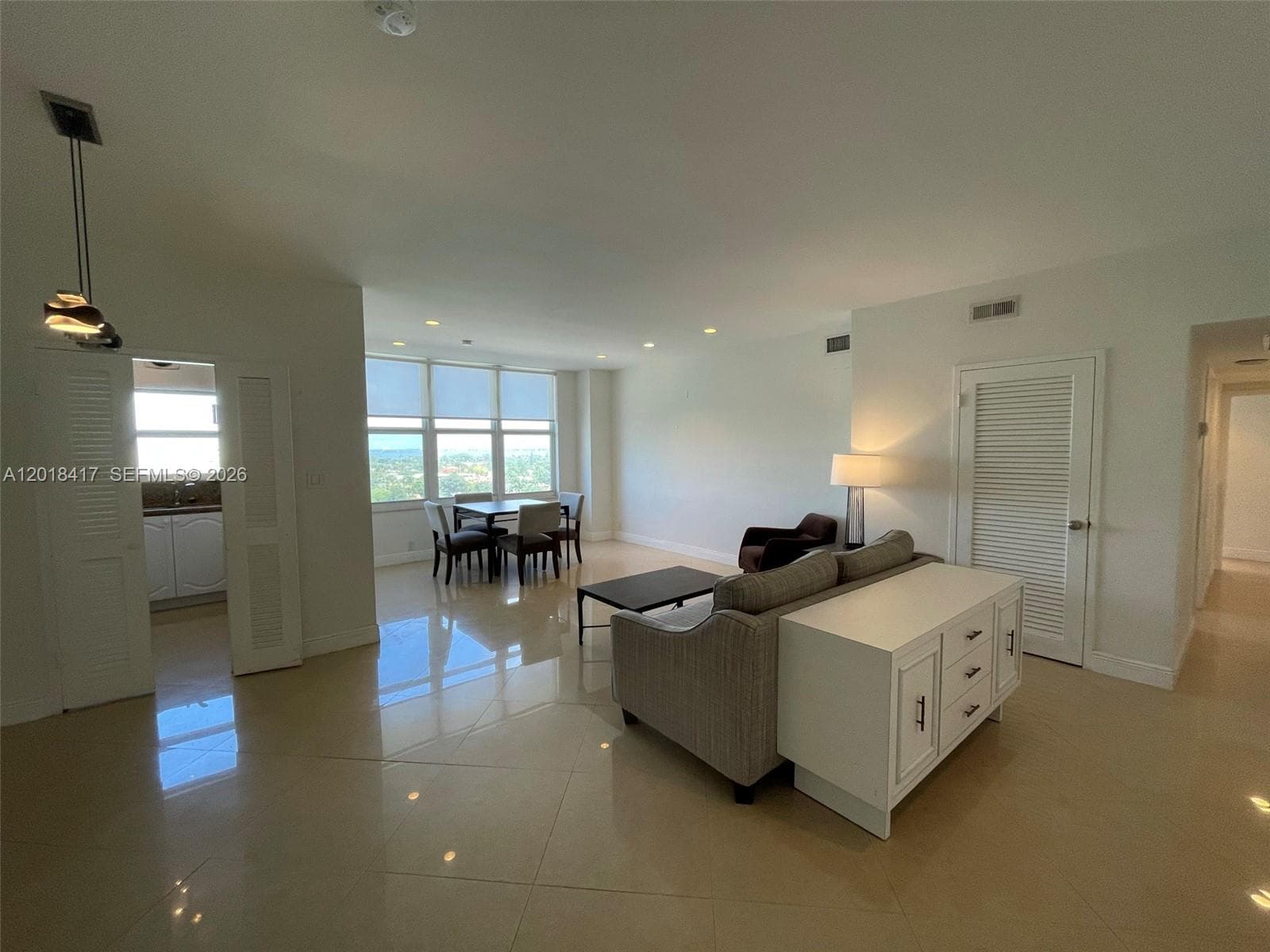 4747 Collins Ave # 1102, Miami Beach FL 33140 — 4