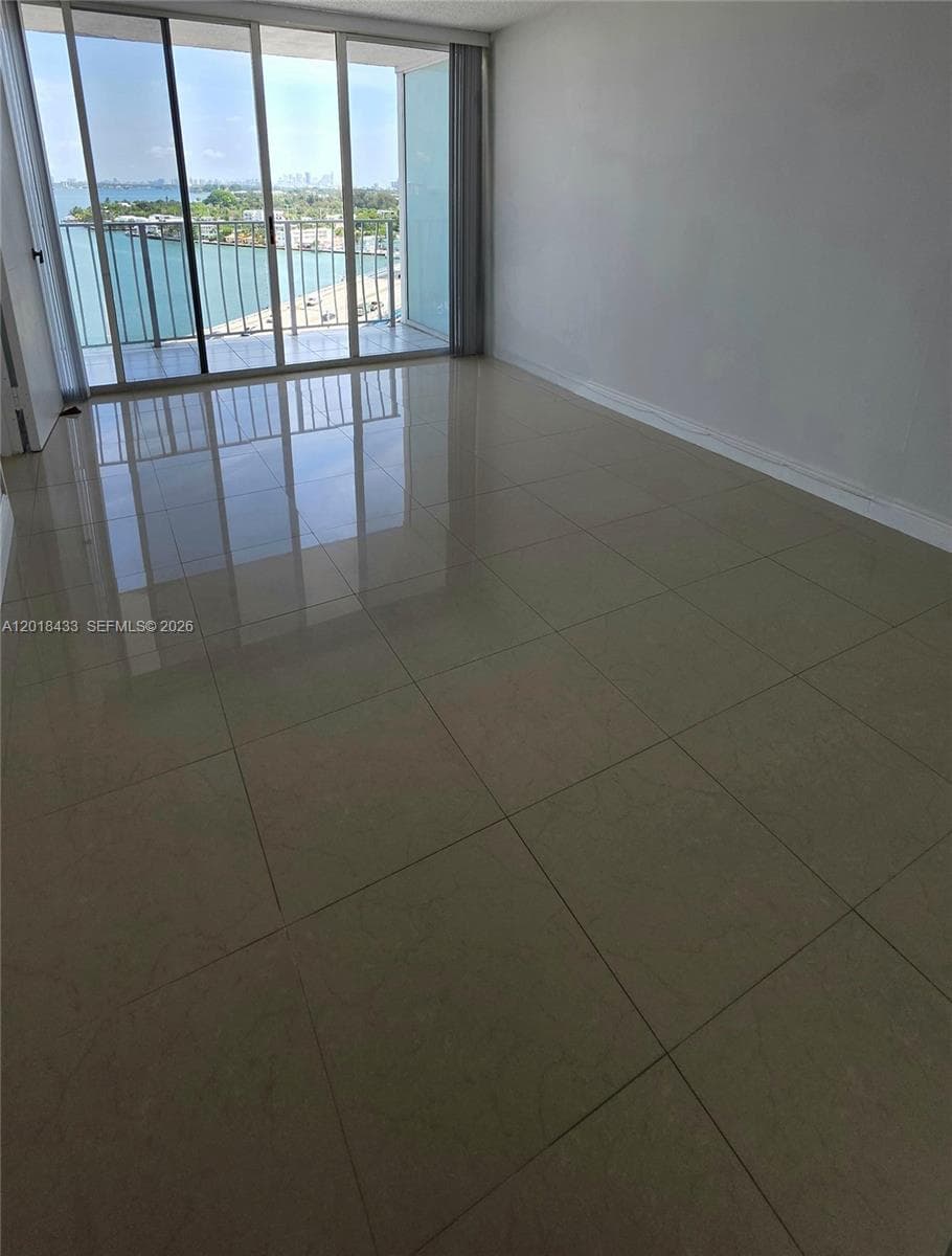 7601 E Treasure Dr # 1516, North Bay Village FL 33141 — 28