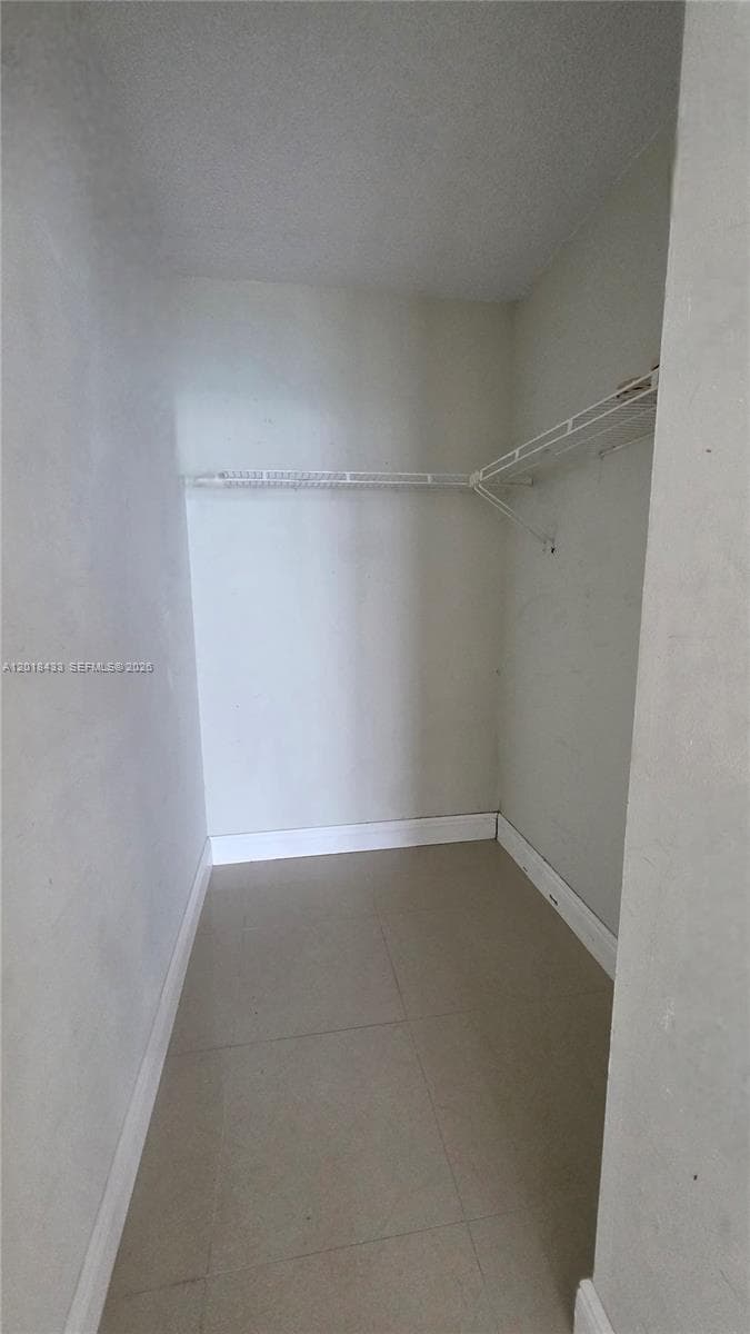 7601 E Treasure Dr # 1516, North Bay Village FL 33141 — 29