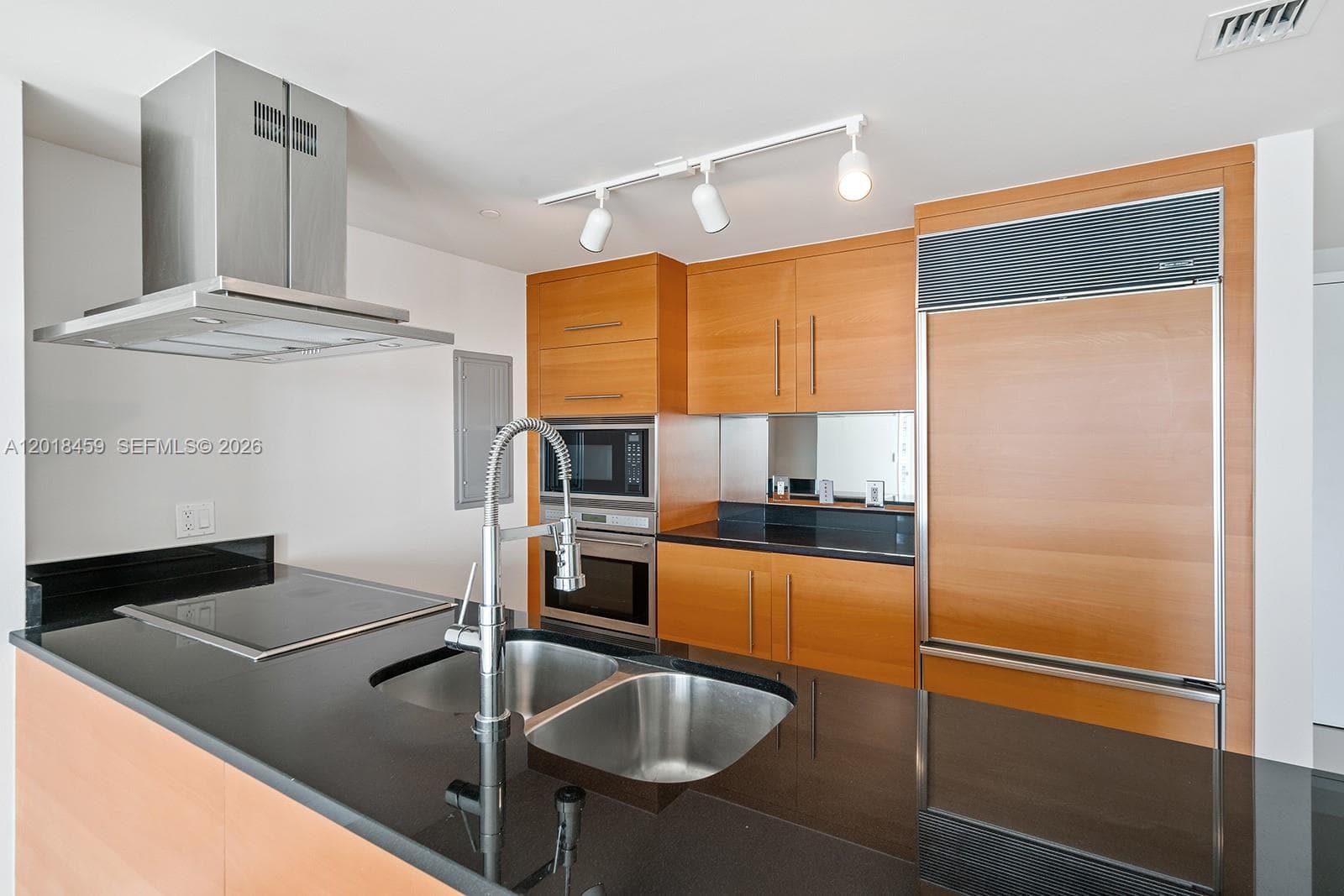 495 Brickell Ave # 2703, Miami FL 33131 — 9