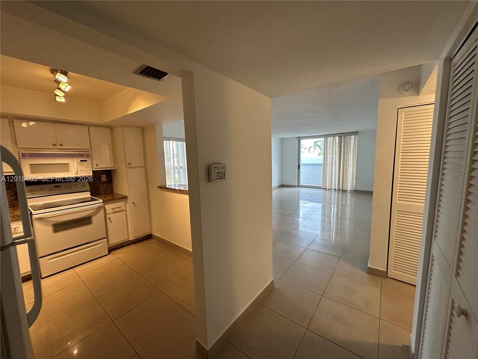 7118 Bonita Dr # 305, Miami Beach FL 33141 — 2