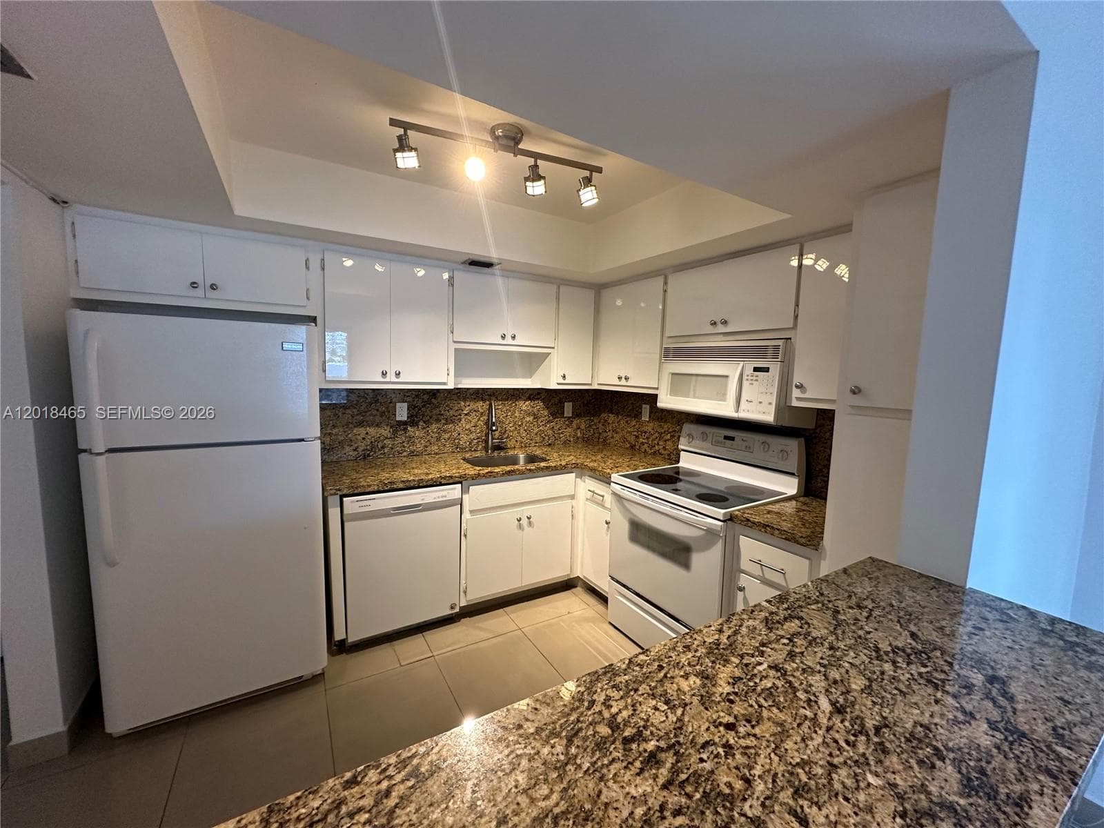 7118 Bonita Dr # 305, Miami Beach FL 33141 — 1