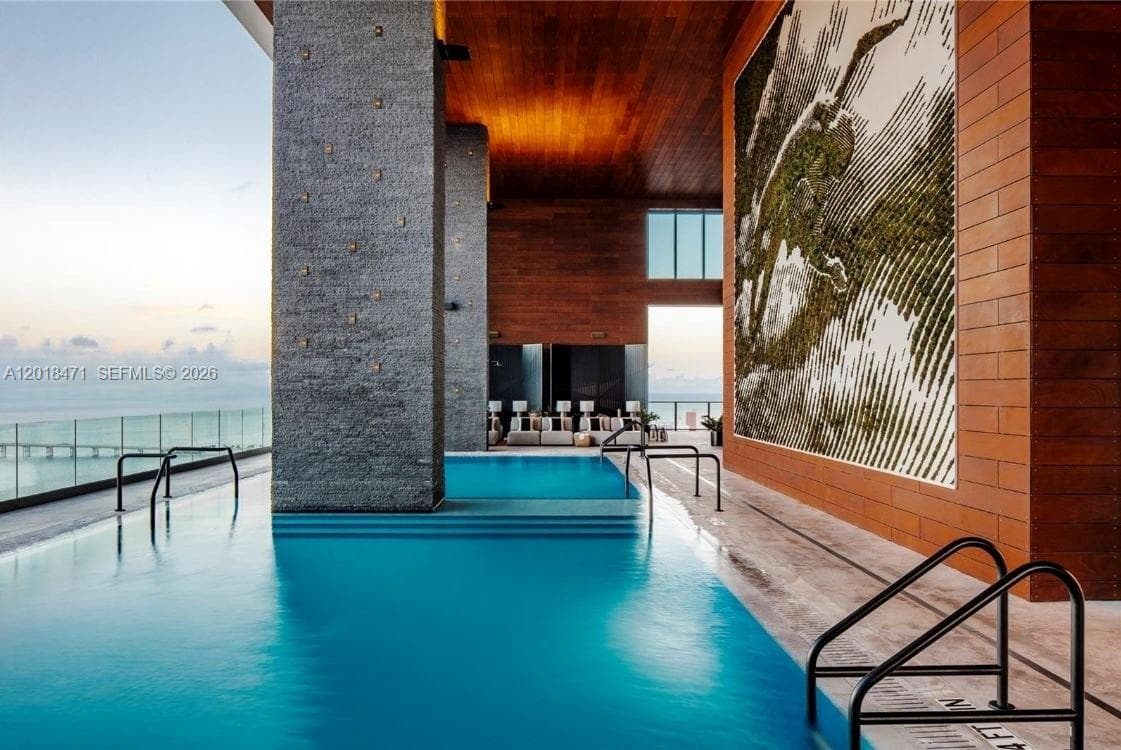 1451 Brickell Ave # 2502, Miami FL 33131 — 40