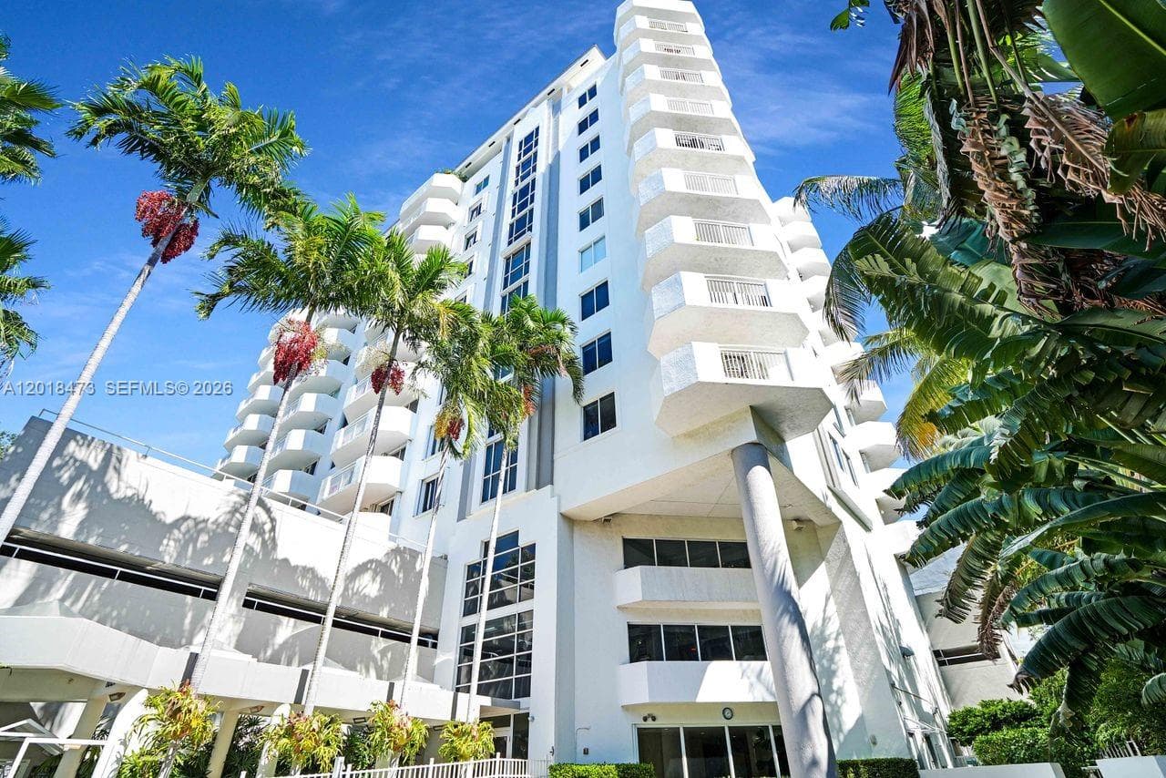 1621 Bay Rd, Miami Beach FL 33139 — 31