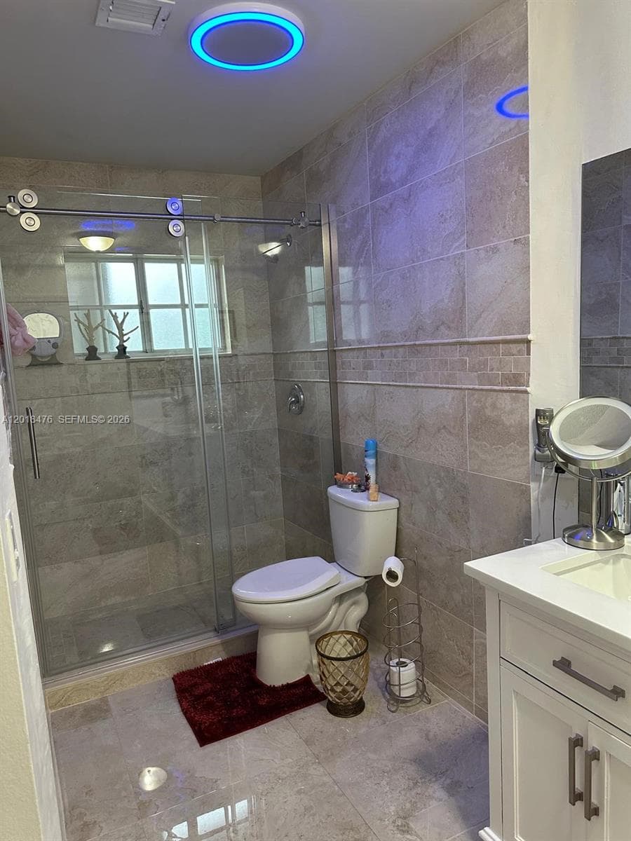 2485 W 76th St # 201, Hialeah FL 33016 — 6