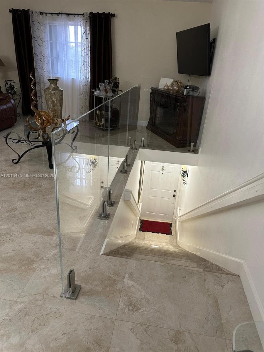 2485 W 76th St # 201, Hialeah FL 33016 — 16