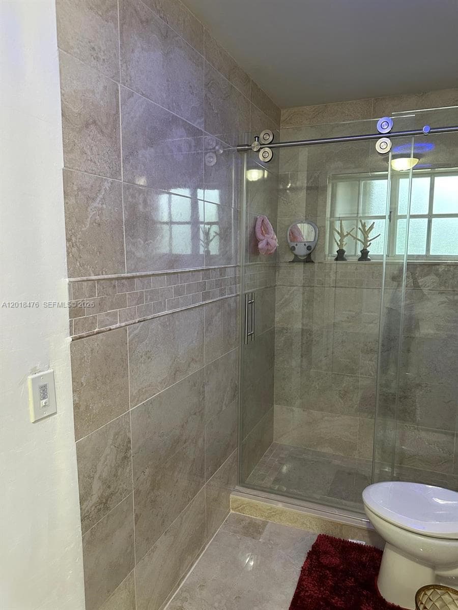2485 W 76th St # 201, Hialeah FL 33016 — 18