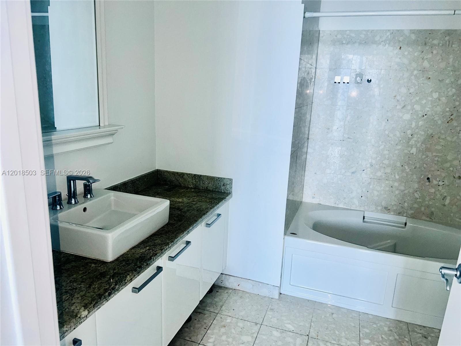 185 SW 7th St # 2805, Miami FL 33130 — 6