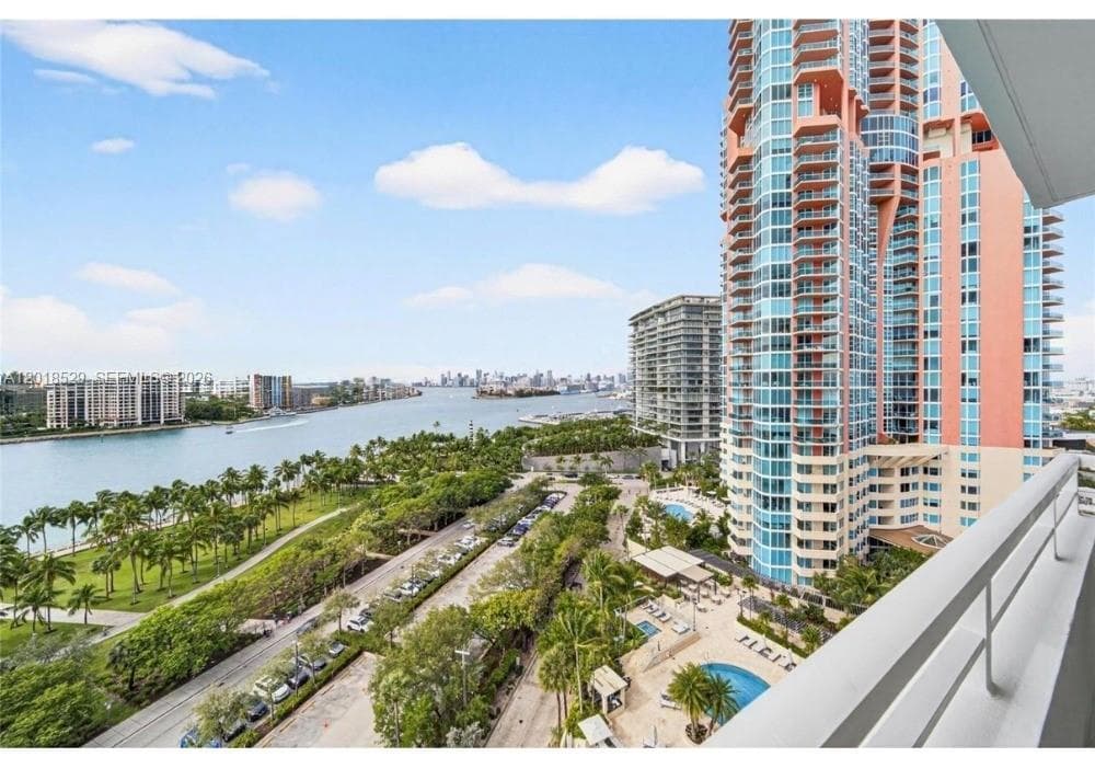 400 S Pointe Dr # 1501, Miami Beach FL 33139 — 11