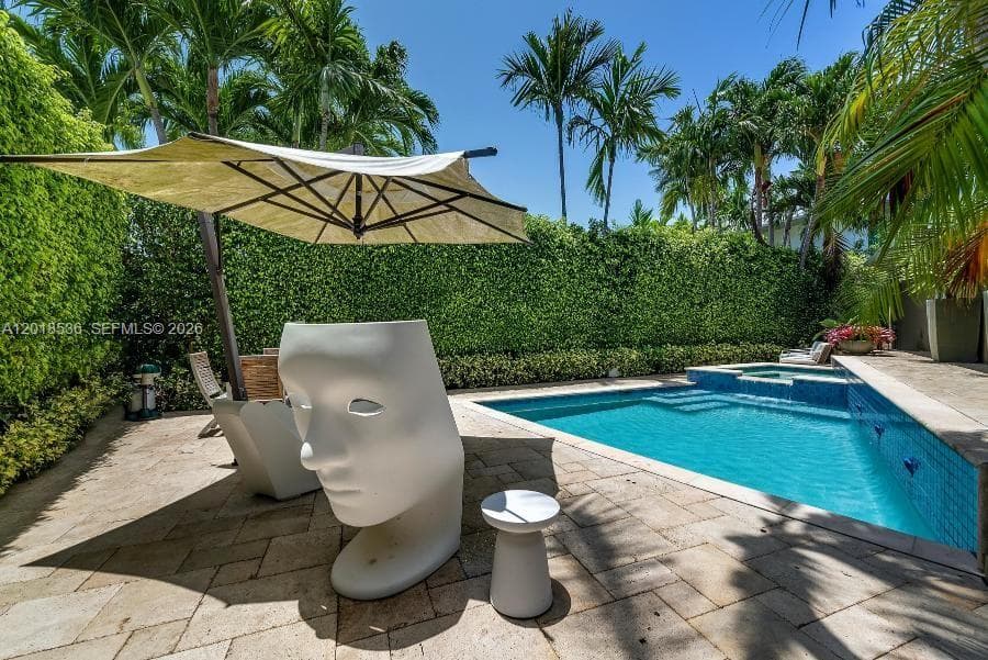 830 E Dilido Dr, Miami Beach FL 33139 — 1