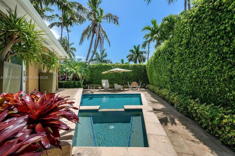 830 E Dilido Dr, Miami Beach FL 33139 — 9