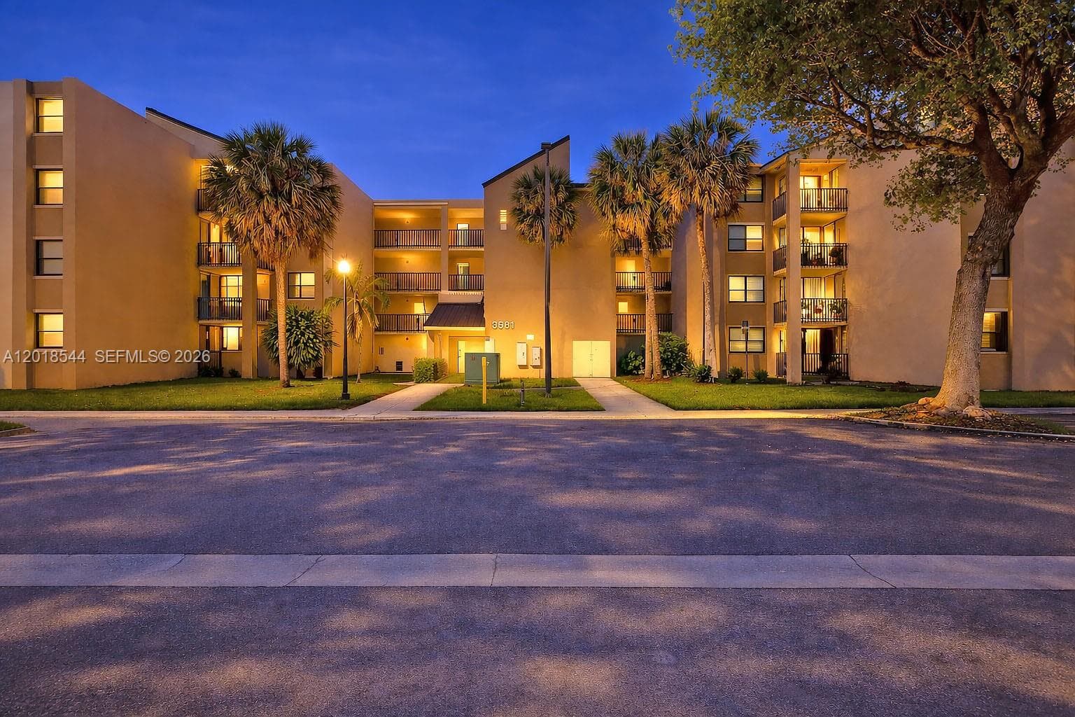 3581 SW 117th Ave # 308, Miami FL 33175 — 7