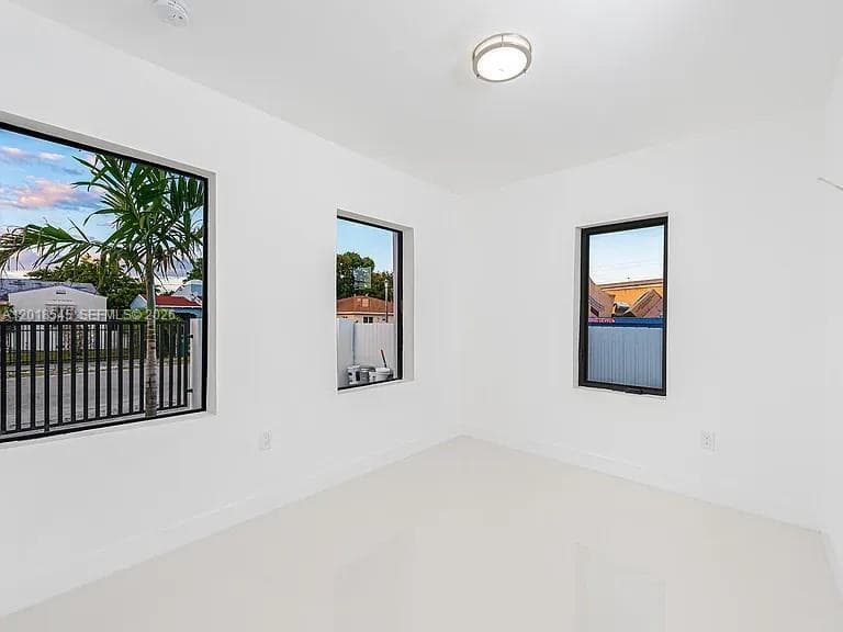 676 NW 47th St # 2, Miami FL 33127 — 8