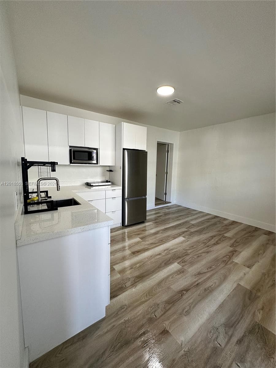 111 SW 31st Ct, Miami FL 33135 — 15
