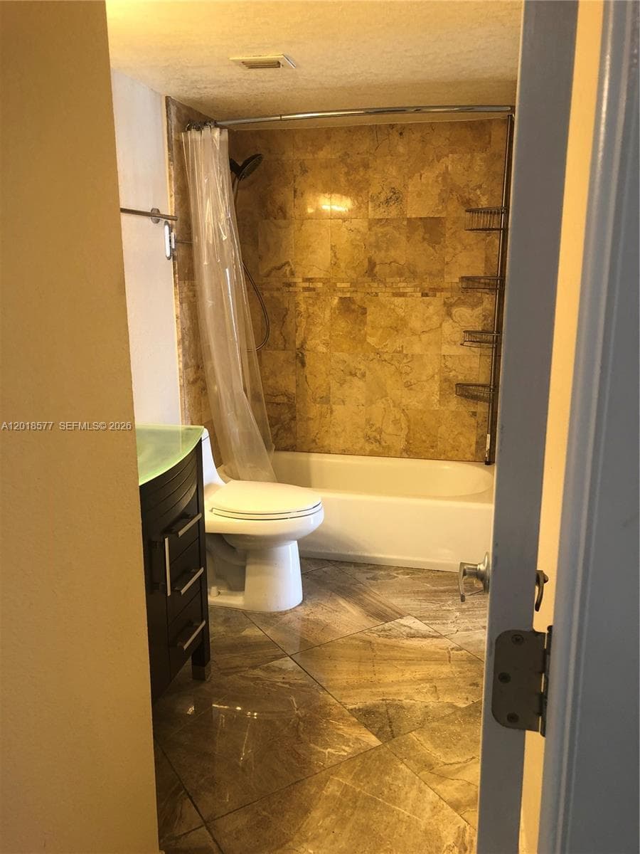 9350 Fontainebleau Blvd # 204, Miami FL 33172 — 13