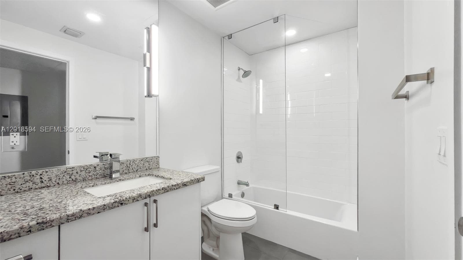 1536 NW 15th Ave # 203, Miami FL 33125 — 25
