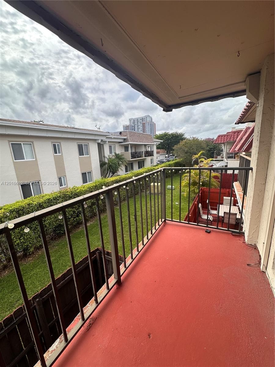 6713 N Kendall Dr # 611, Pinecrest FL 33156 — 17