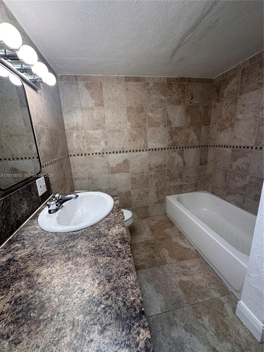 6713 N Kendall Dr # 611, Pinecrest FL 33156 — 14