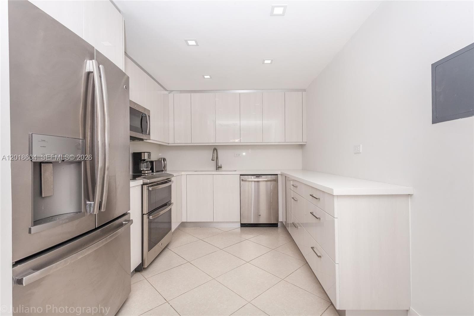 5555 Collins Ave # 9U, Miami Beach FL 33140 — 4