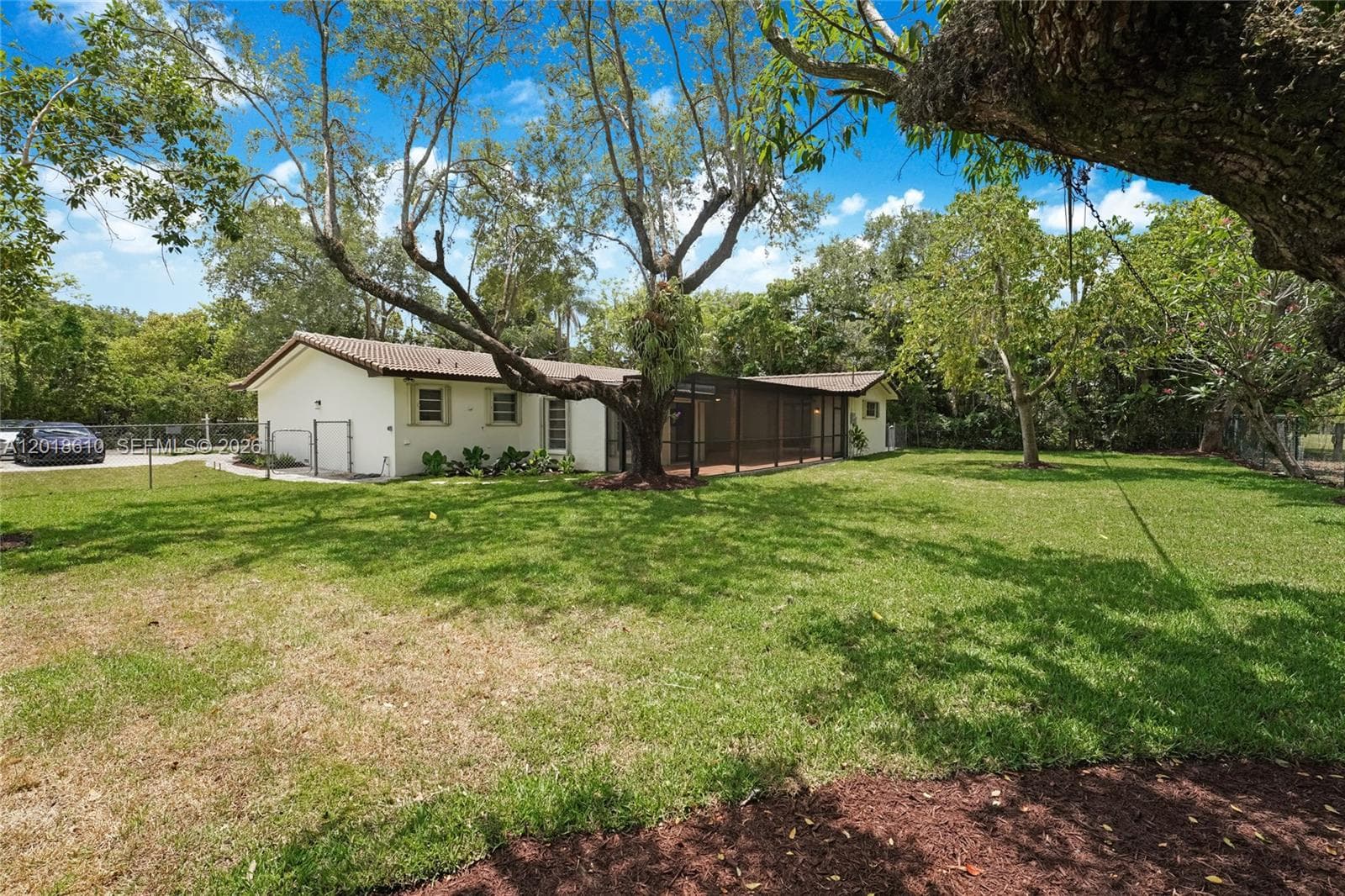7220 SW 69th Ct, Miami FL 33143 — 27