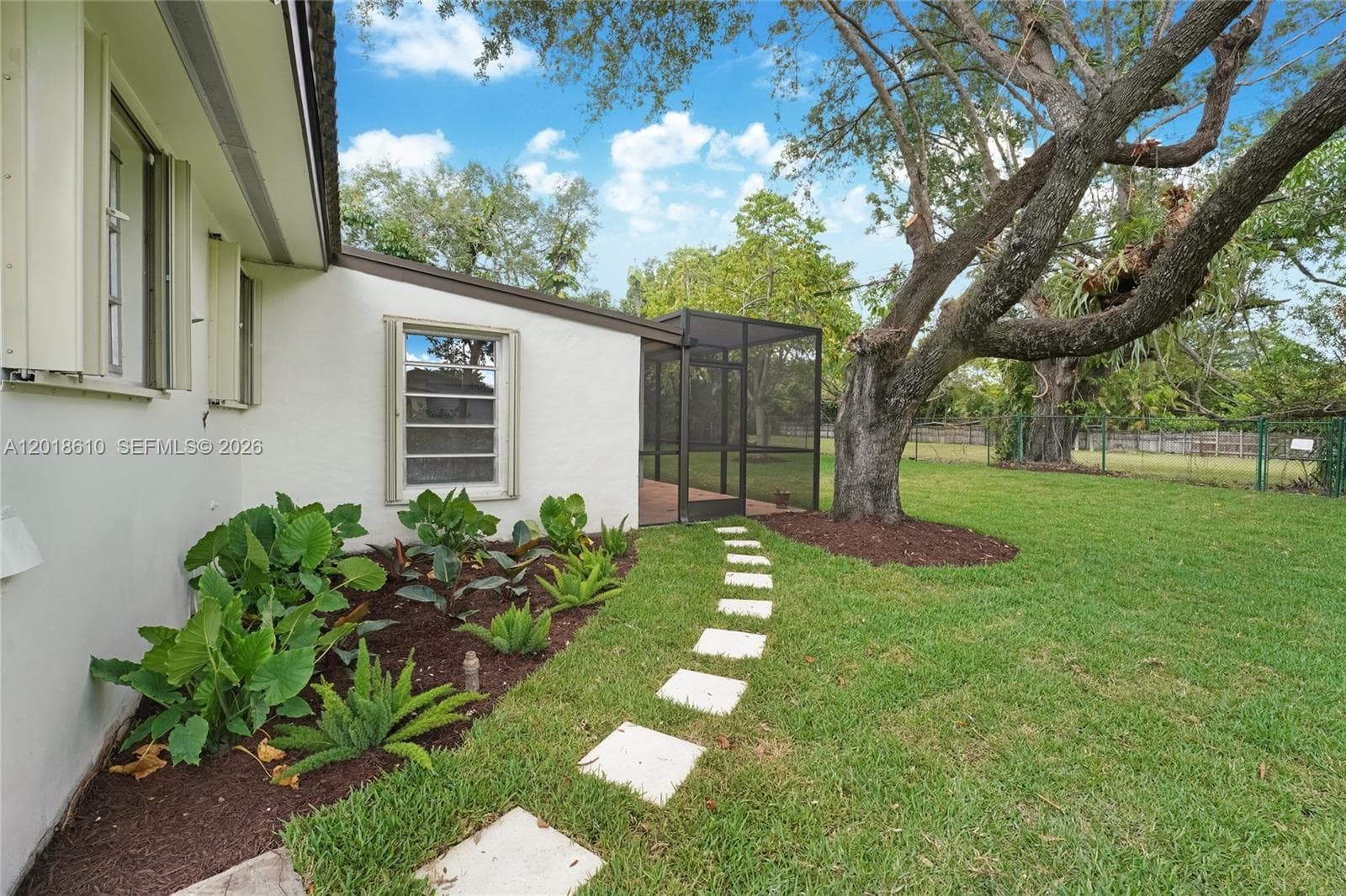 7220 SW 69th Ct, Miami FL 33143 — 29