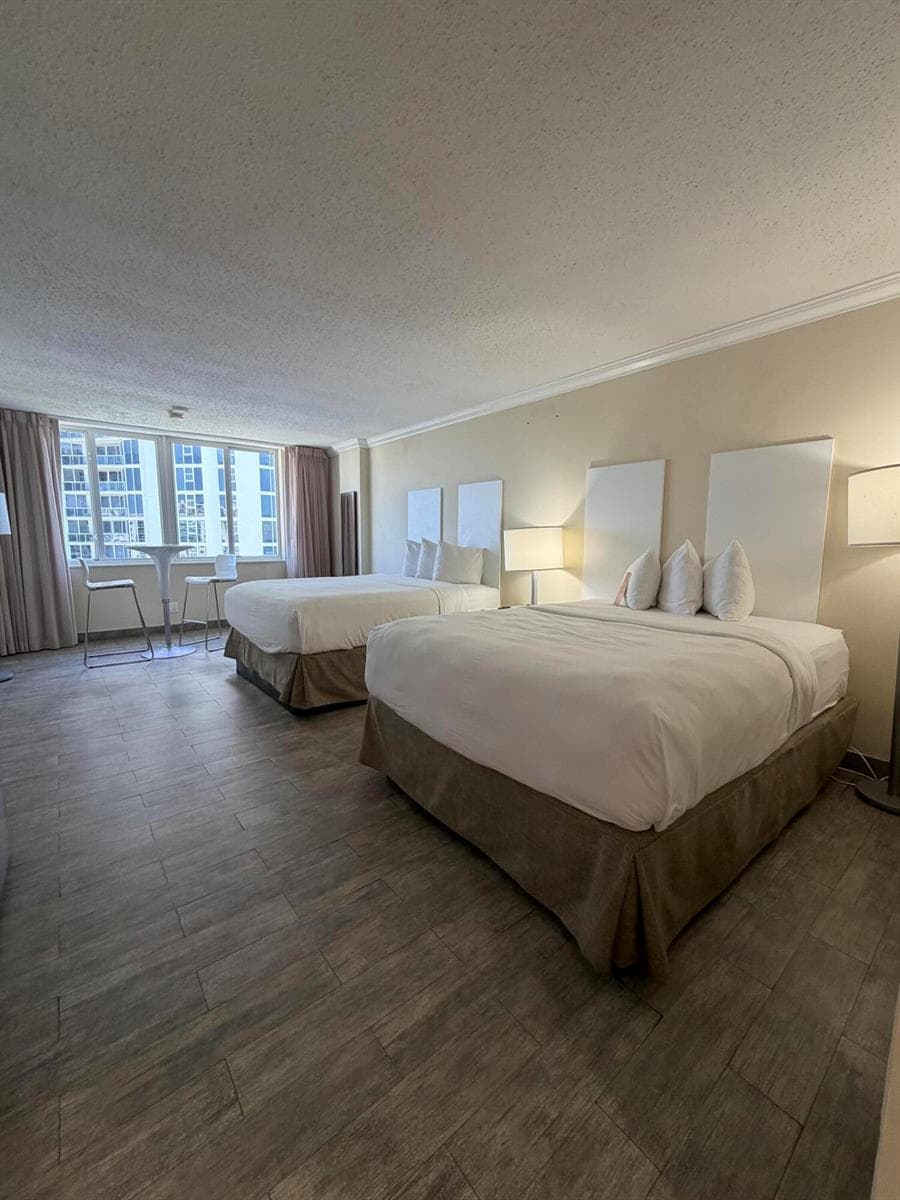 19201 Collins Avenue # 1122, Sunny Isles Beach FL 33160 — 23