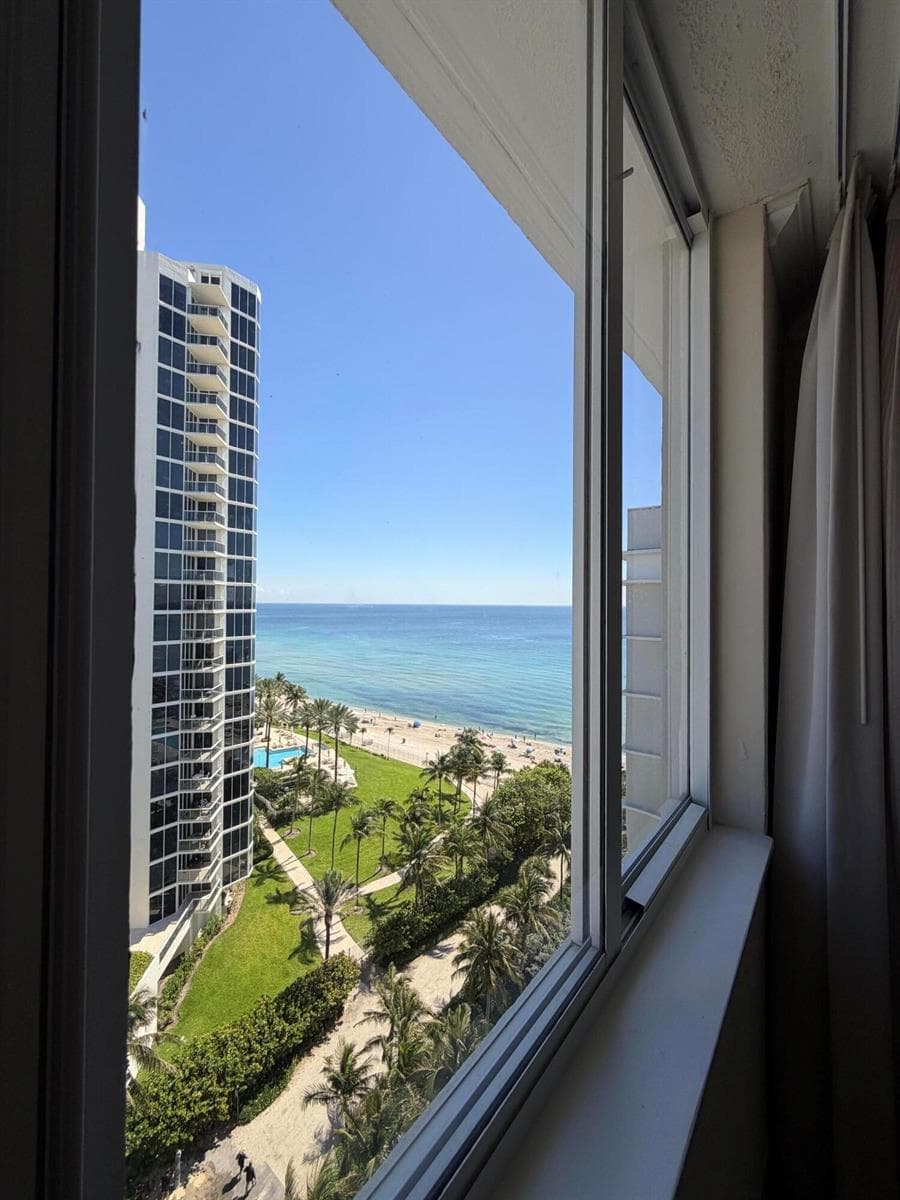 19201 Collins Avenue # 1122, Sunny Isles Beach FL 33160 — 20