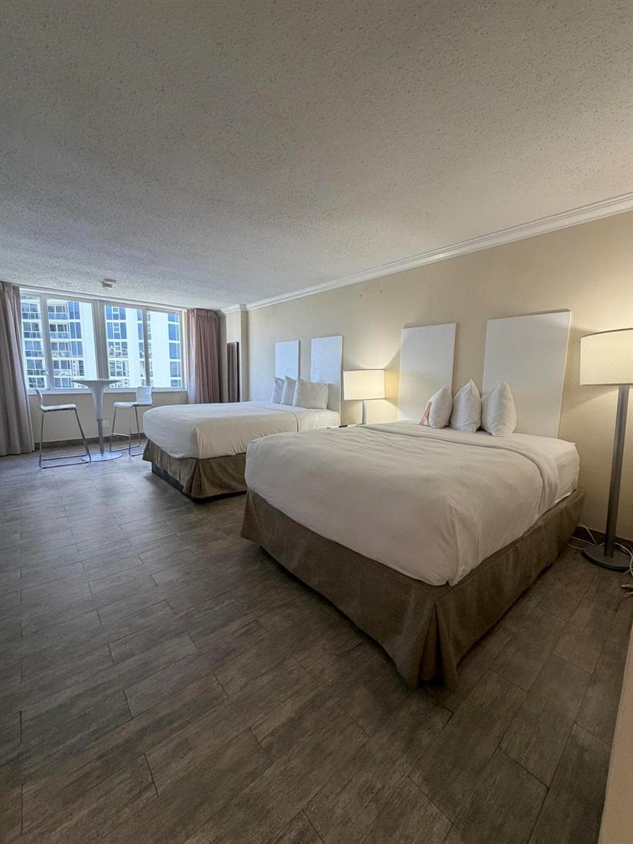 19201 Collins Avenue # 1122, Sunny Isles Beach FL 33160 — 24