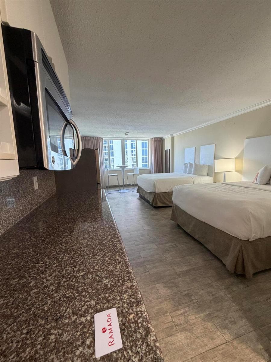 19201 Collins Avenue # 1122, Sunny Isles Beach FL 33160 — 10