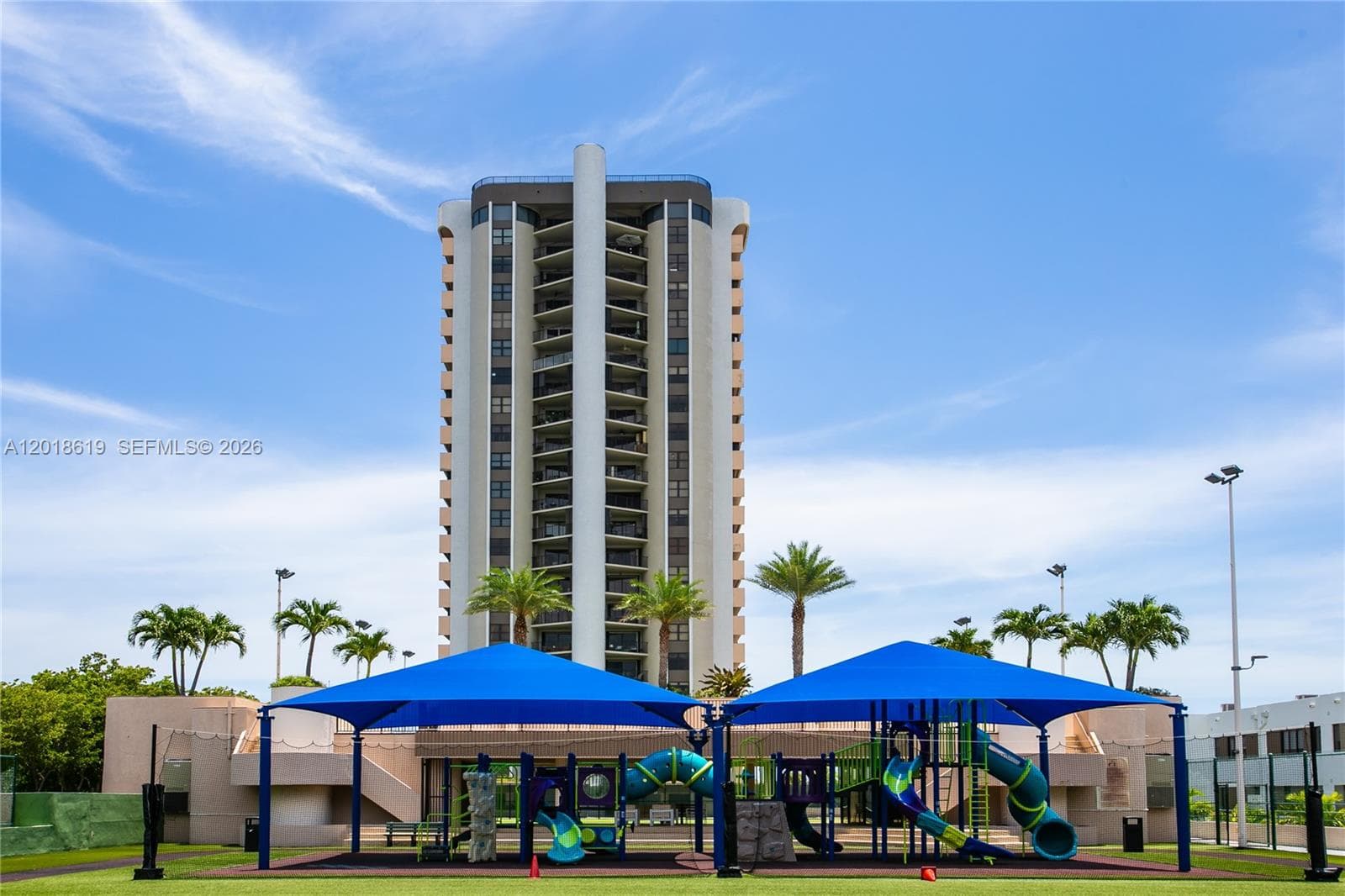 1800 NE 114th St # 1502, Miami FL 33181 — 23