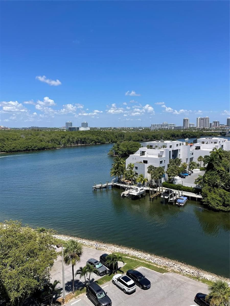 400 Kings Point Drive # 1027, Sunny Isles Beach FL 33160 — 20