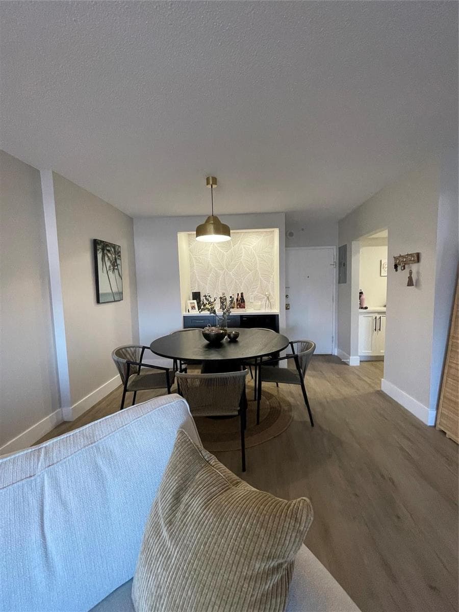 400 Kings Point Drive # 1027, Sunny Isles Beach FL 33160 — 9