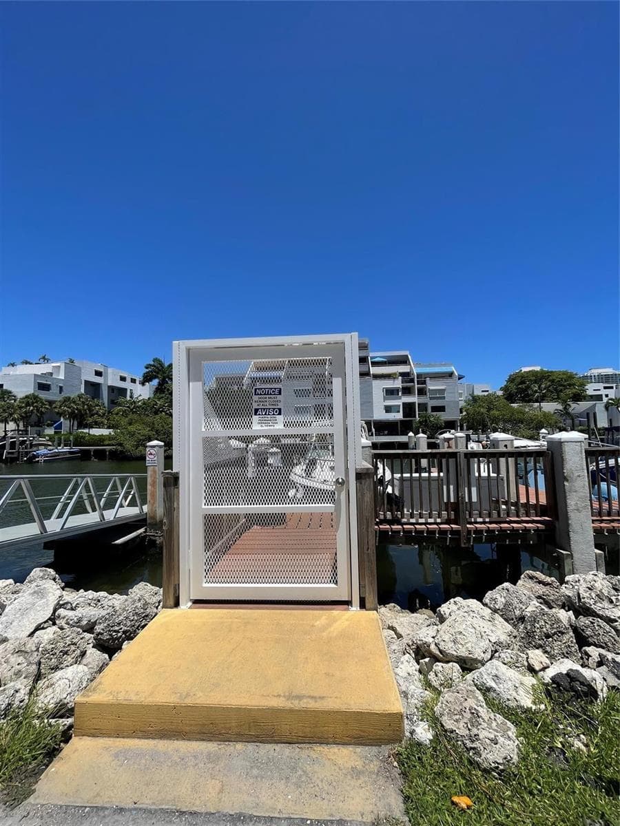 400 Kings Point Drive # 1027, Sunny Isles Beach FL 33160 — 41