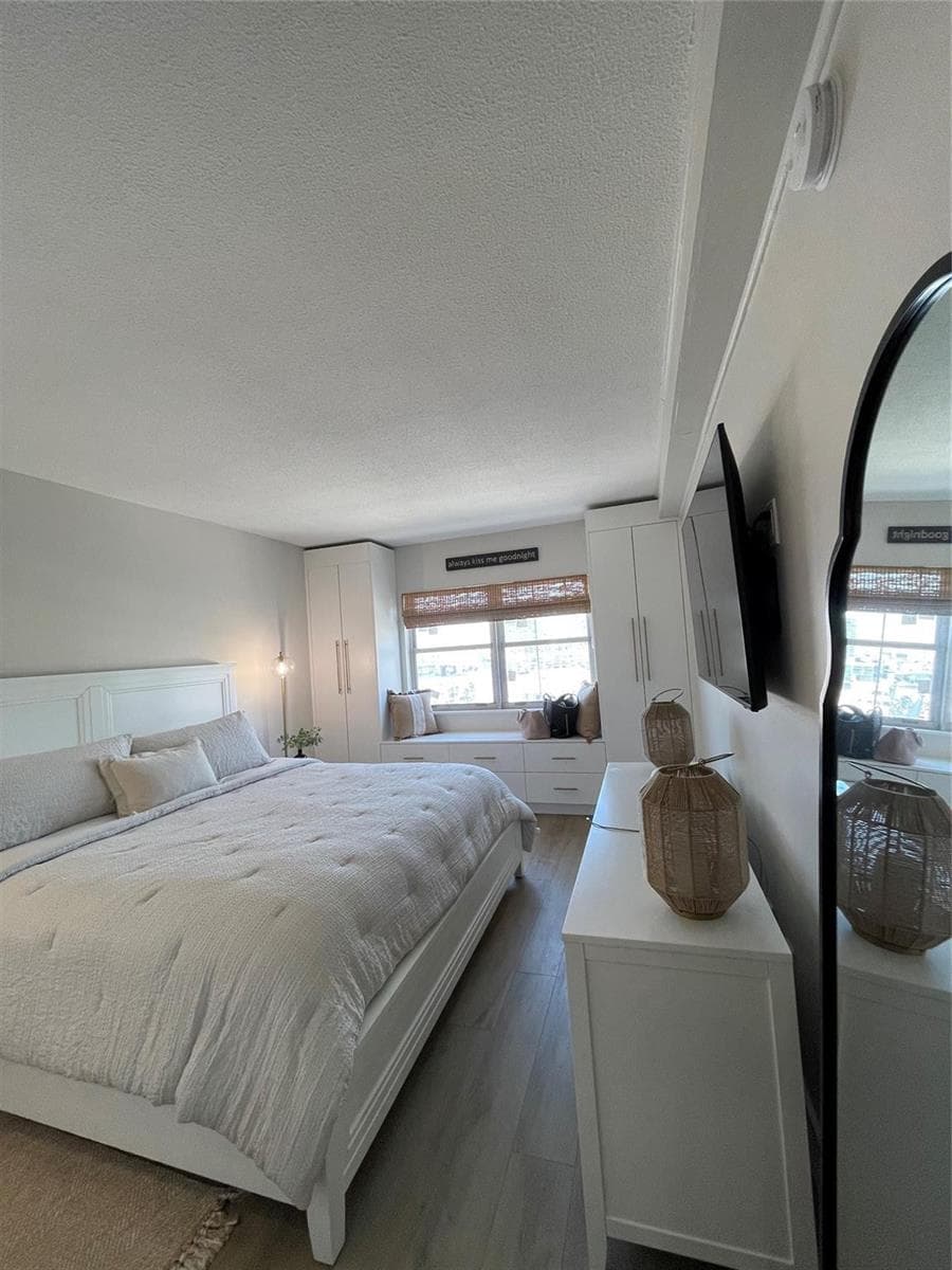 400 Kings Point Drive # 1027, Sunny Isles Beach FL 33160 — 29