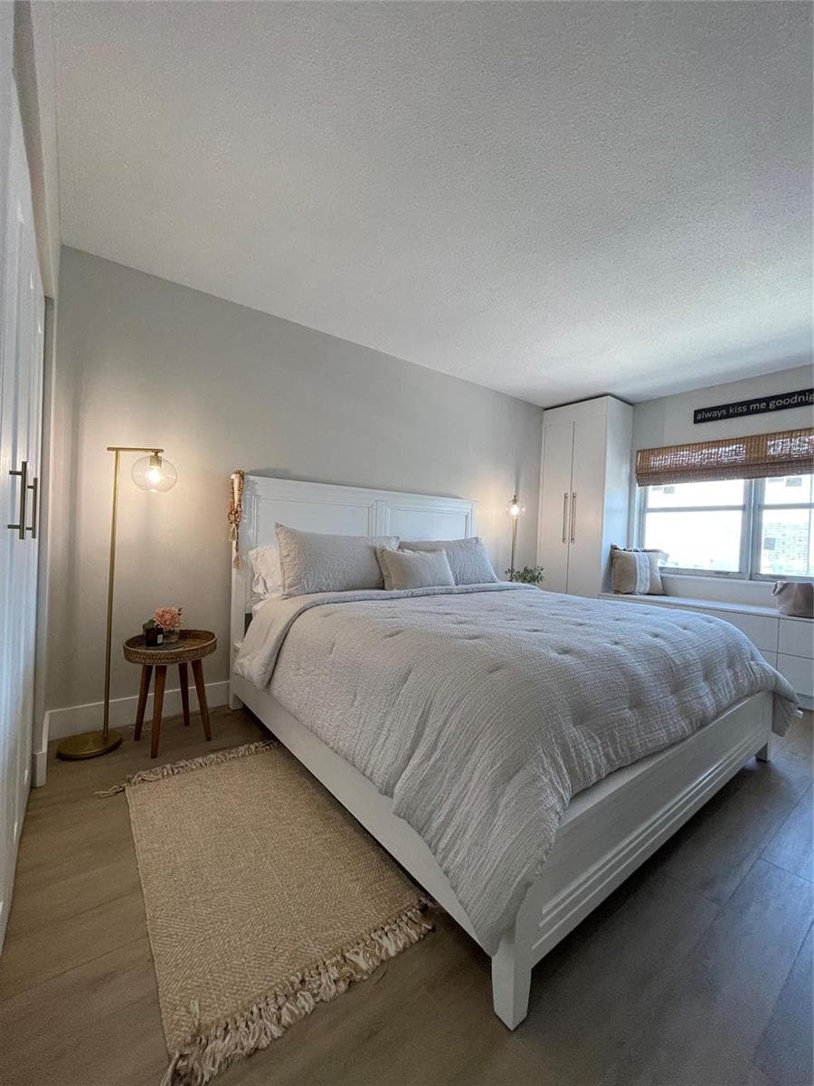400 Kings Point Drive # 1027, Sunny Isles Beach FL 33160 — 25