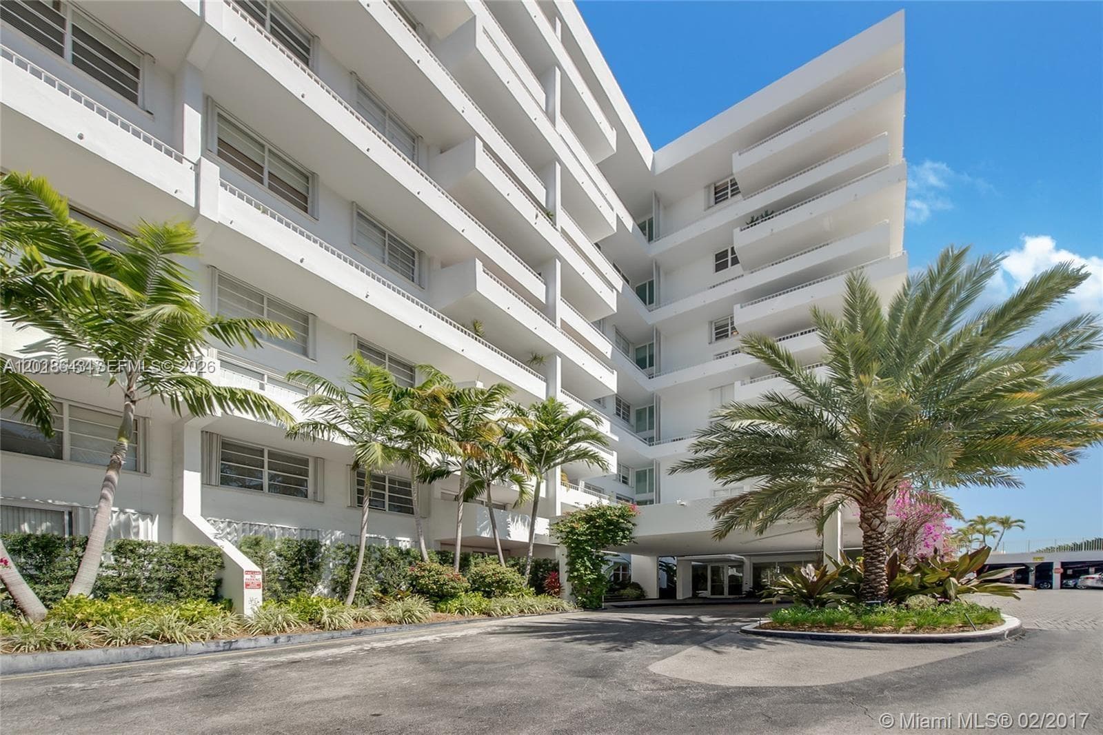 199 Ocean Lane Dr # 113, Key Biscayne FL 33149 — 1