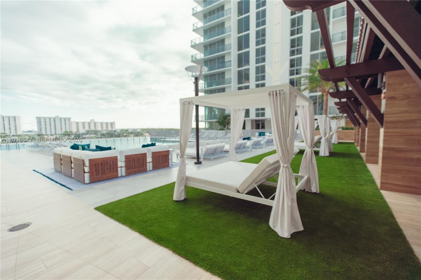330 Sunny Isles Blvd # 1603, Sunny Isles Beach FL 33160 — 38