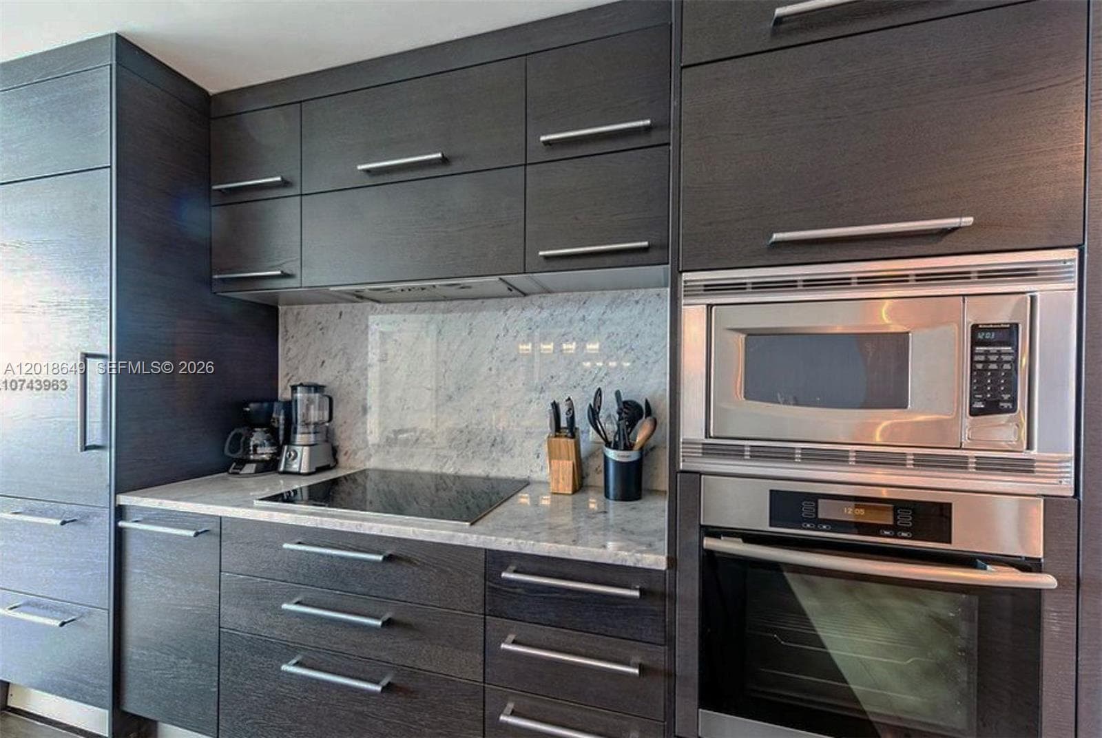 900 Biscayne Blvd # 3207, Miami FL 33132 — 13